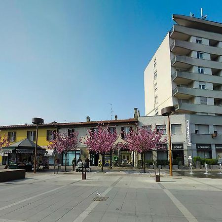 Albergo Sole Mariano Comense Kültér fotó