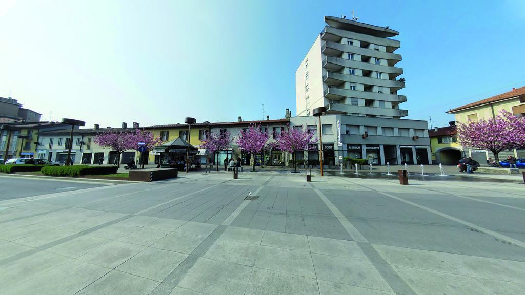 Albergo Sole Mariano Comense Kültér fotó