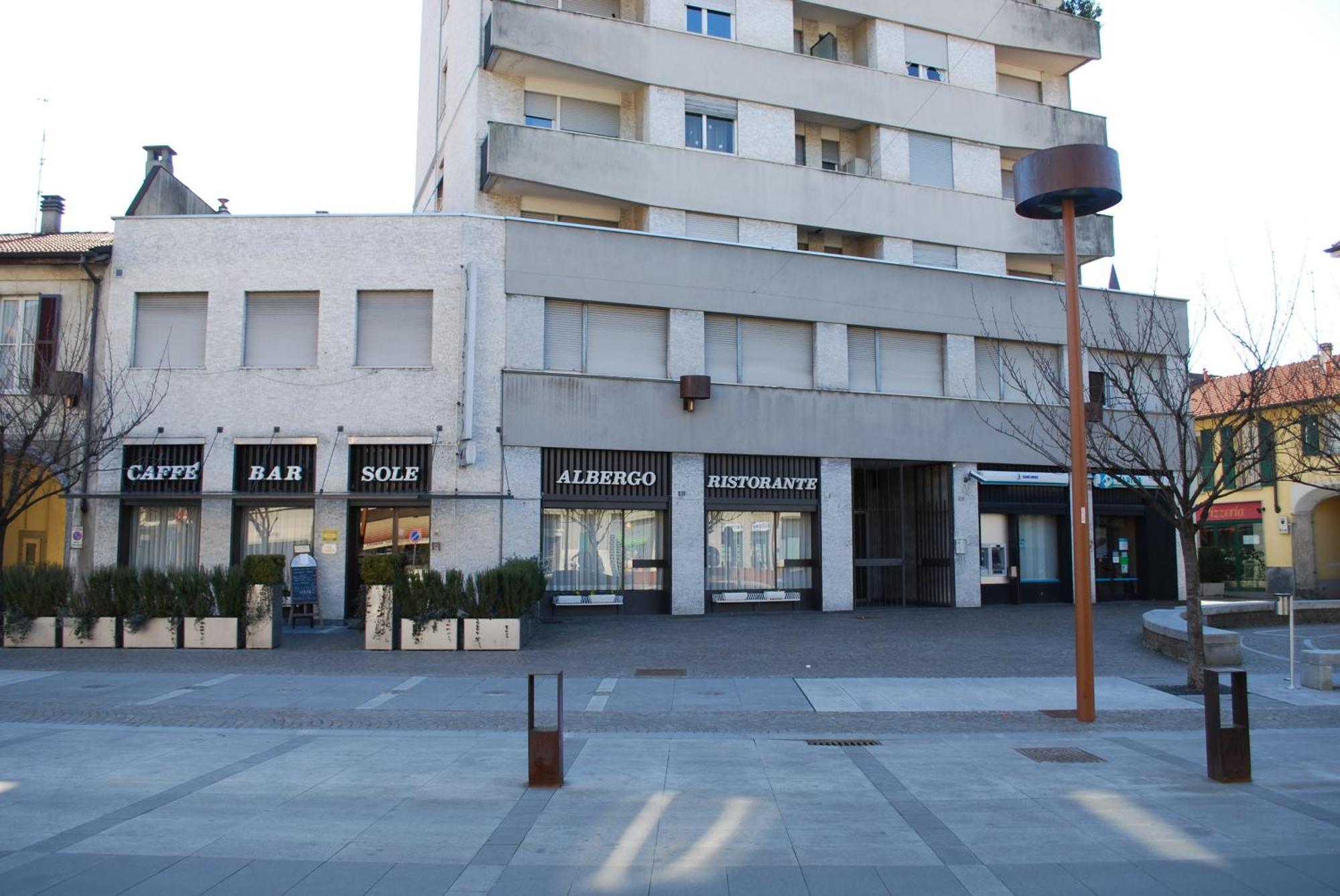 Albergo Sole Mariano Comense Kültér fotó