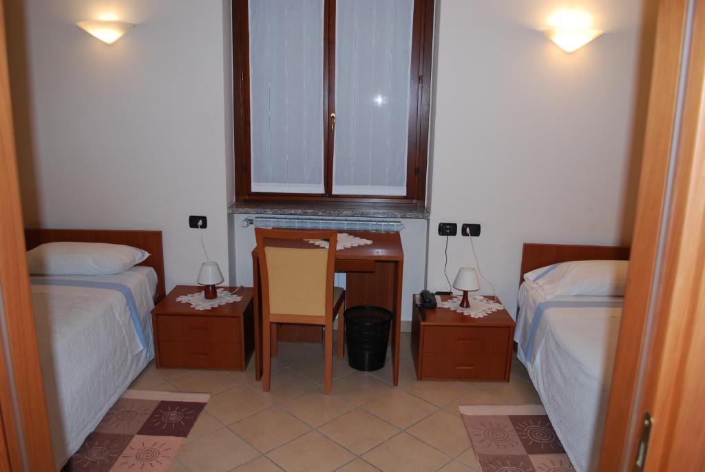 Albergo Sole Mariano Comense Szoba fotó